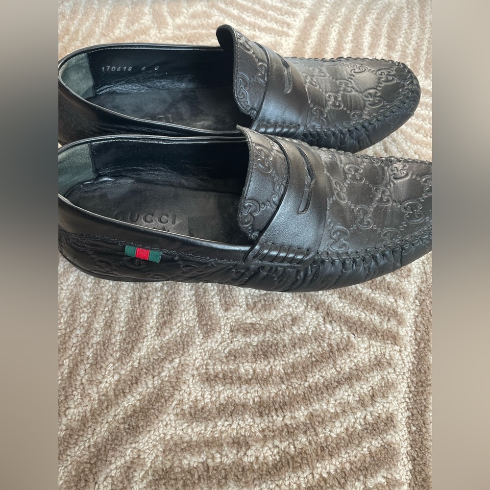 Gucci Black Loafers Slip-On Elegance - Picture 14 of 15